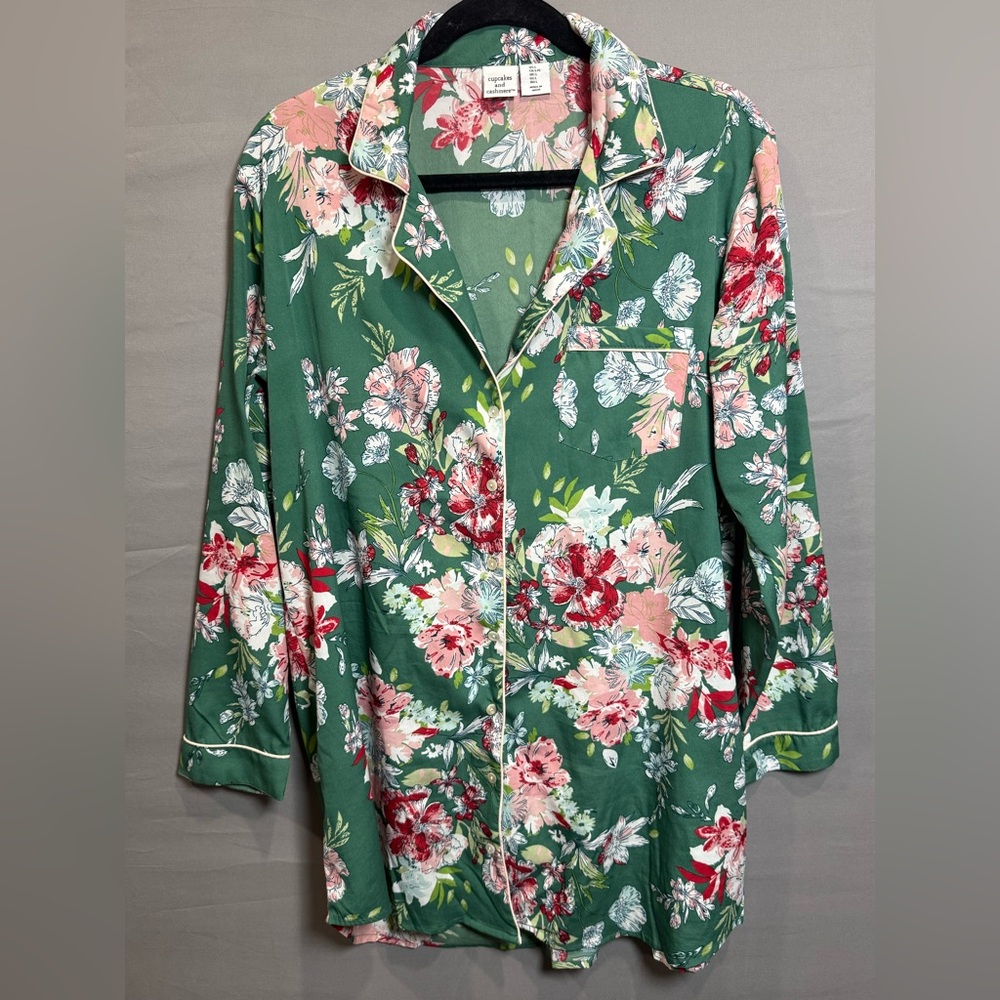💜 Cupcakes & Cashmere‎ Green Floral Sleep Top, Size L